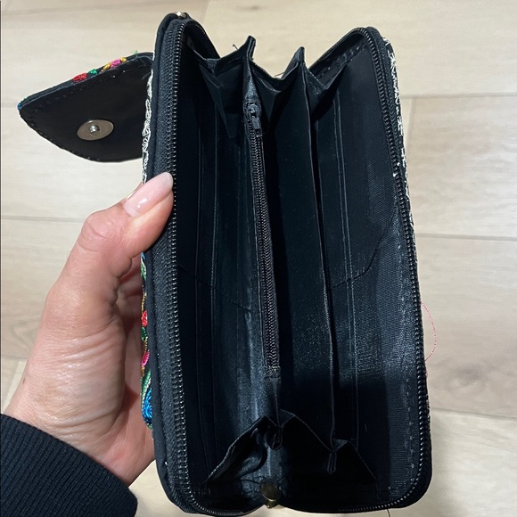 Floral Embroidered Crossbody Bag - Black and Multicolor - Picture 6 of 6